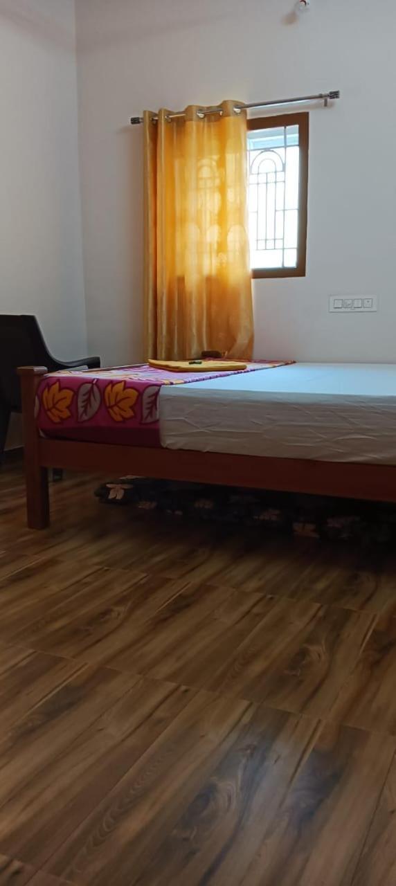 Hotel Kpr Residency Near Isha - Adiyogi Alāndurai Esterno foto
